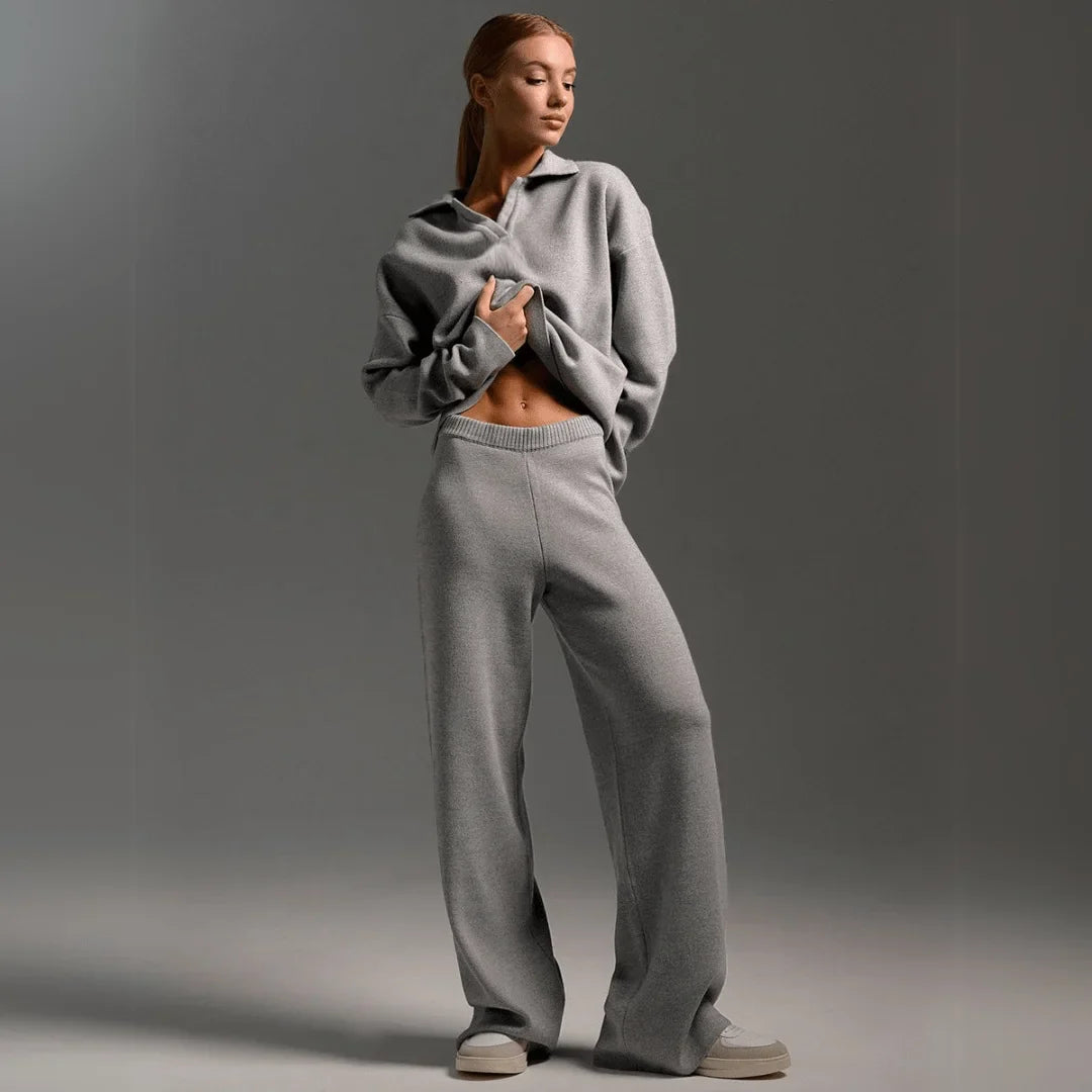 Women's knit tracksuit with polo-neck knit sweater and wide-leg trousers