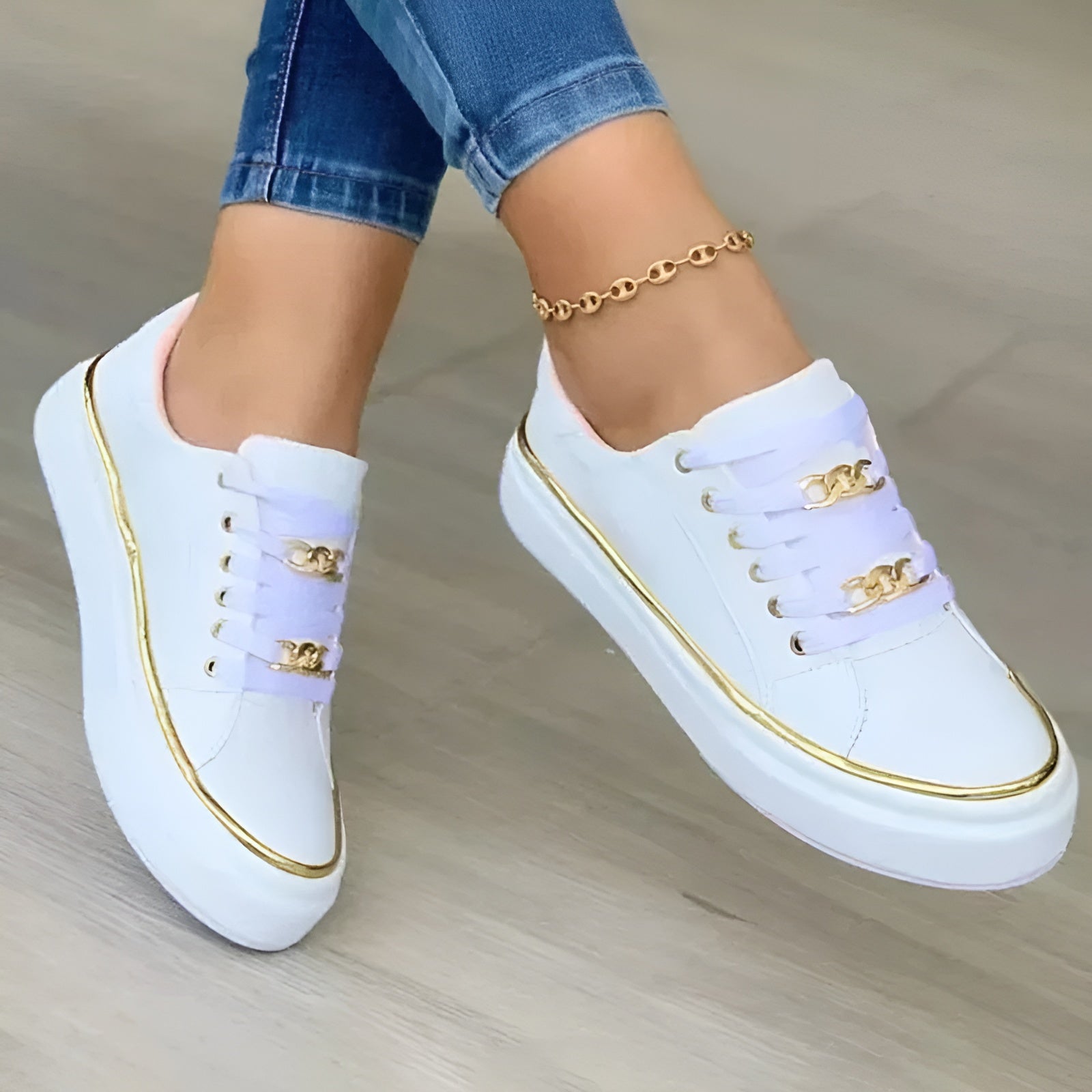 Alexya | Metallic Accent Lace-Up Sneaker