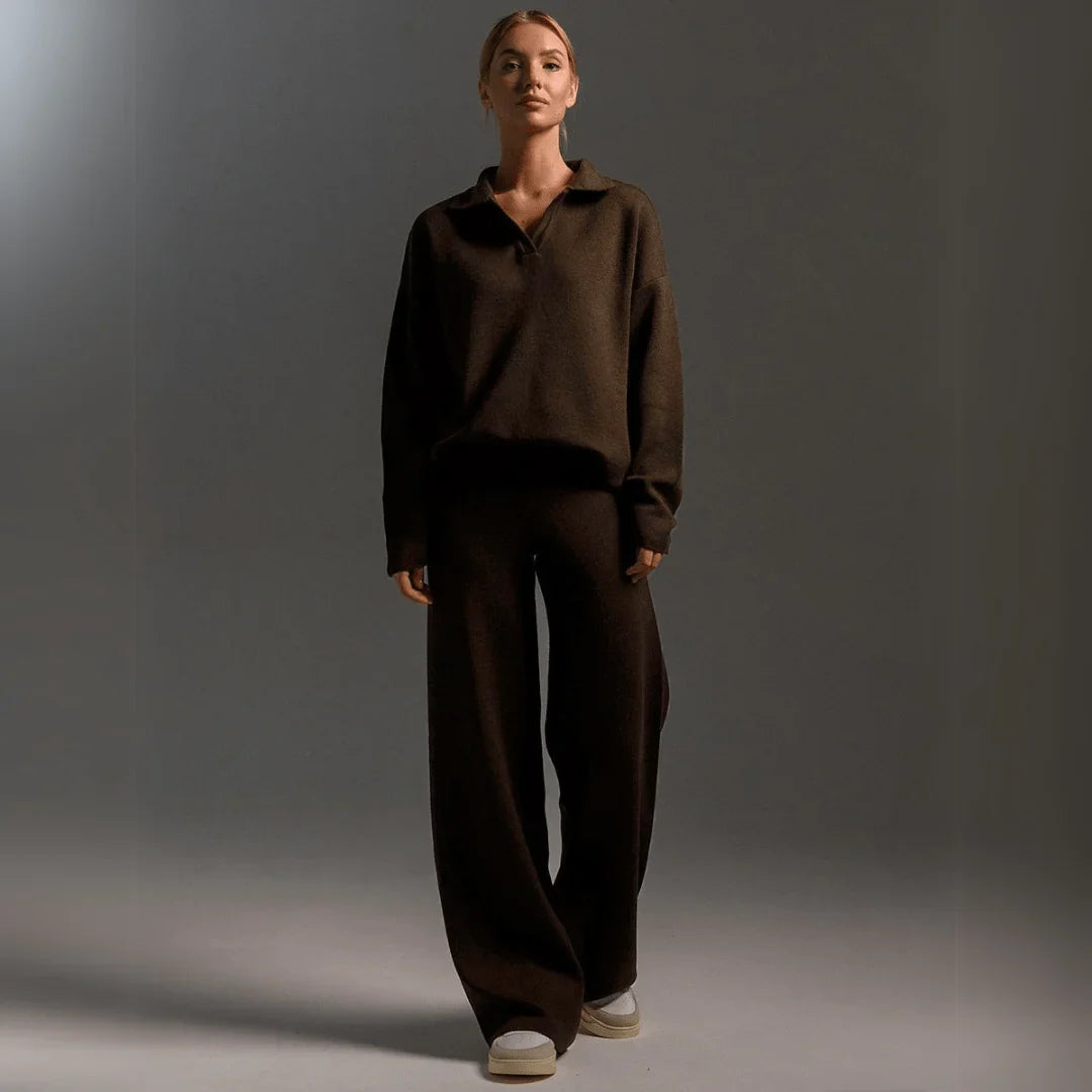 Women's knit tracksuit with polo-neck knit sweater and wide-leg trousers